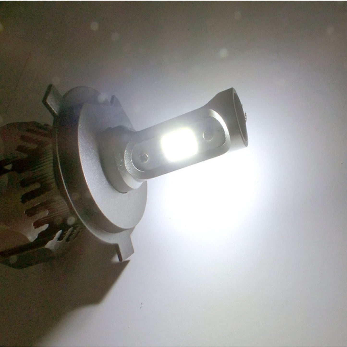 LED BLANCA R11 12000 mil lumen